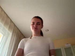 Live webcam model corinnedieffenbach on Soda Cams