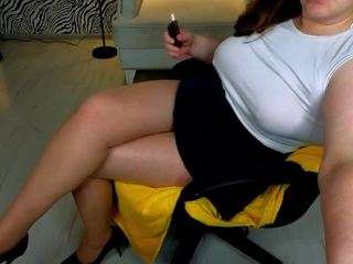 Karoline live cam preview