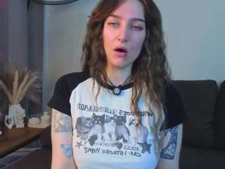emelinemooring live webcam show