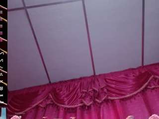 golden-explosivecum webcam