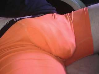 hugepen15 Live Webcam on CamSoda