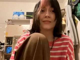 Live webcam model joanneleard on Soda Cams