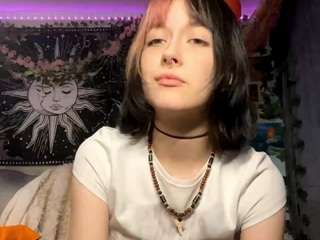 Live webcam model joanneleard on Soda Cams