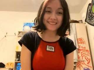 Live webcam model joanneleard on Soda Cams