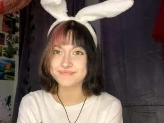 joanneleard's CamSoda show and profile