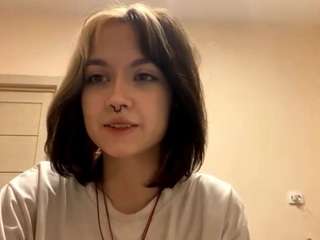 joanneleard's CamSoda show and profile