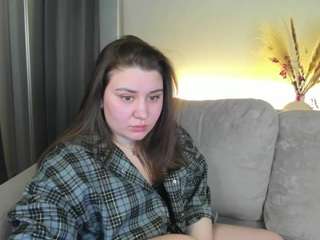 Live webcam model maya-raay on Soda Cams