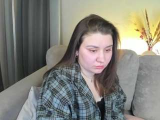 Live webcam model maya-raay on Soda Cams