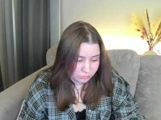 Live webcam model maya-raay on Soda Cams