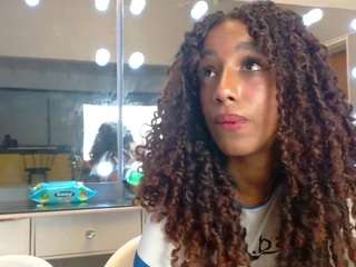 nellymia68 Live Webcam on CamSoda