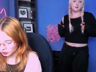 siana-ruby's CamSoda show and profile