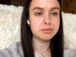 Live webcam model susymalys on Soda Cams