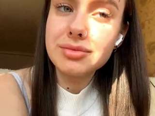 susymalys's CamSoda show and profile