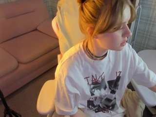 Live webcam model victoori-fox on Soda Cams