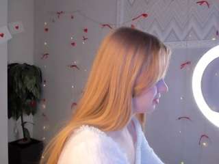 victoori-fox Live Webcam on CamSoda