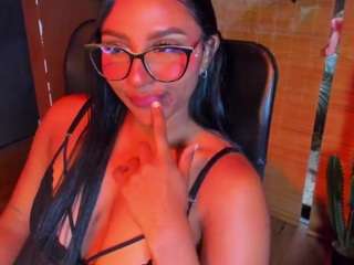 victoriagonza Live Webcam on CamSoda