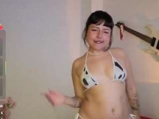 Live webcam model zara-muu on Soda Cams