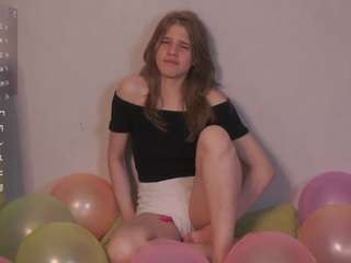 le modèle zoeviltz est en webcam porno dans un show sur le site camsoda, il possède les tags suivants: brown eyes,dirty talk,erotic dance,no drinking,no smoking,pov,skinny,solo show,teen 18,yoga,young adult,blonde hair,hd,small tits