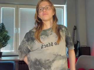 Zoeviltz's cam show statistics and live stream