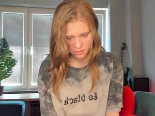Zoeviltz's cam show statistics and live stream