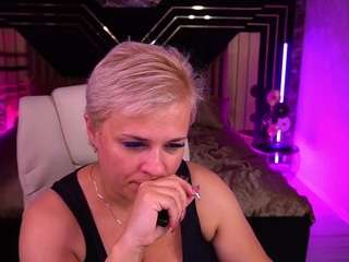 crystalvibe live webcam show