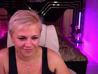 crystalvibe live webcam show