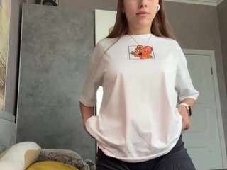 Live webcam model dorenemeza on Soda Cams