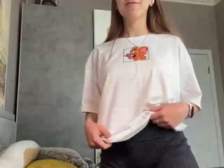 Live webcam model dorenemeza on Soda Cams