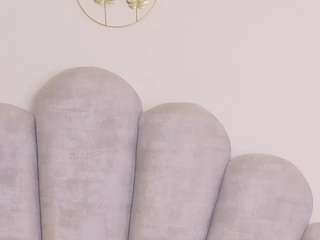 emmaconti2's CamSoda show and profile