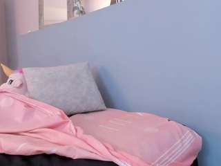 Live webcam model erikamoore on Soda Cams