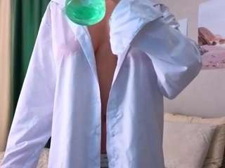 Live webcam model freddieshambrook on Soda Cams