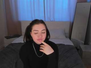 Live webcam model honey-cherrry on Soda Cams