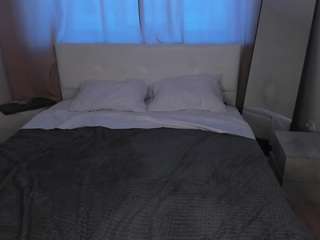 Live webcam model honey-cherrry on Soda Cams