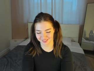 Live webcam model honey-cherrry on Soda Cams