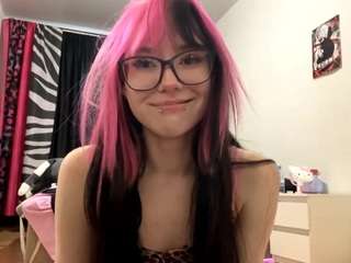 Live webcam model jacqualinepolowy on Soda Cams