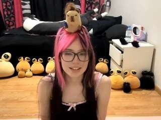 Live webcam model jacqualinepolowy on Soda Cams