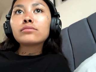 Live webcam model kalifaulds on Soda Cams