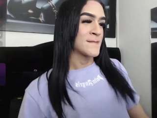 karla-lovera live on CamSoda