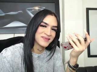 Karla-lovera's cam show statistics and live stream