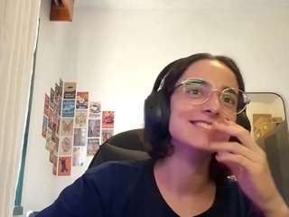 leorabreiland camsoda