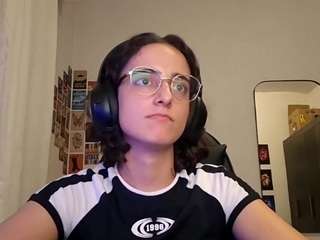 leorabreiland webcam