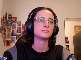 leorabreiland webcam