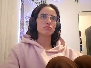 leorabreiland webcam