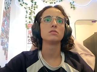 leorabreiland webcam