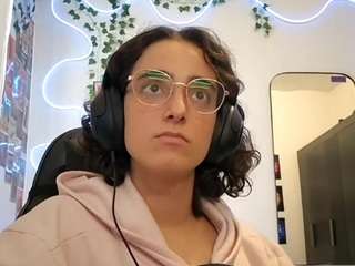 leorabreiland webcam