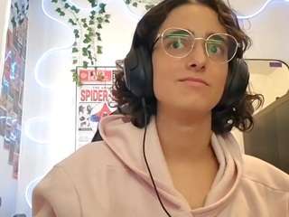 leorabreiland webcam