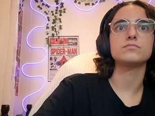 leorabreiland webcam