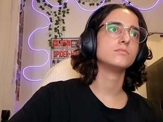 leorabreiland webcam