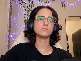 leorabreiland webcam