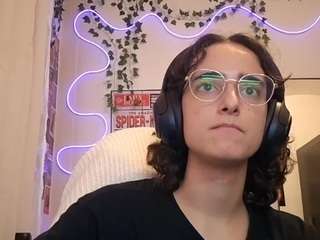 leorabreiland webcam